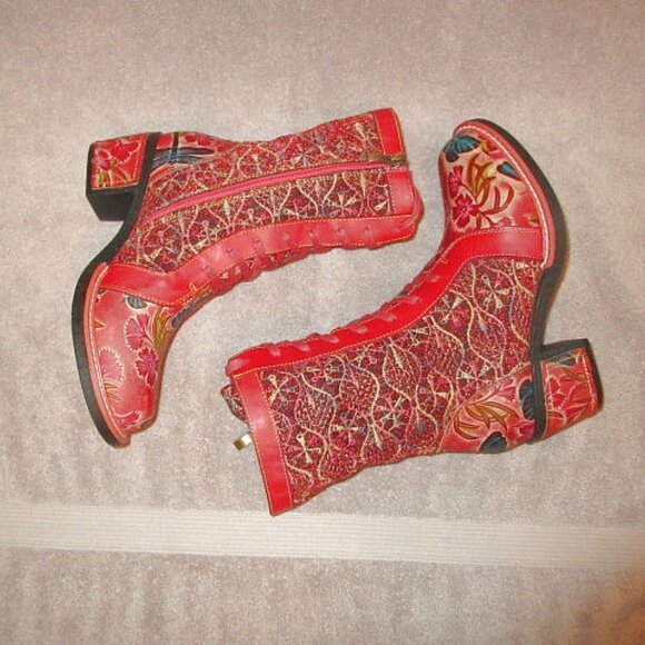 Red Leather Embroidered Boots Size 38 7.5 8 Lace Up Boho Western Artsy Statement - Picture 2 of 10